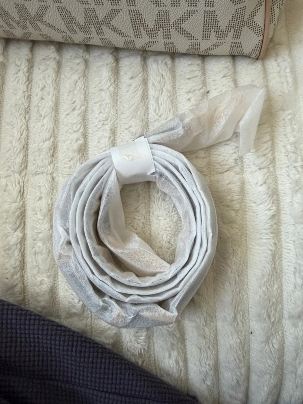 Michael Kors Beige Cream MK Logo Satchel with Gold Hardware - Picture 6 of 7